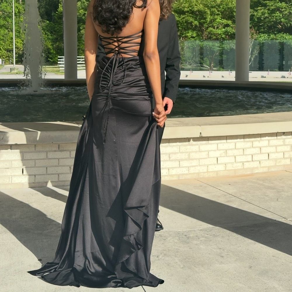 Colors by Dress - Black Evening / Prom Gown - STYLE 2968 - Picture 3 of 5